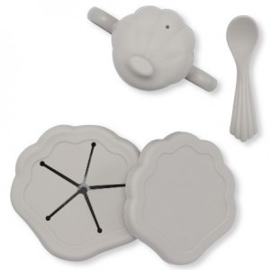 Konges Sløjd, Clam Set, Spisesett i 3-deler Warm grey, Tilgjengelig i flere varianter